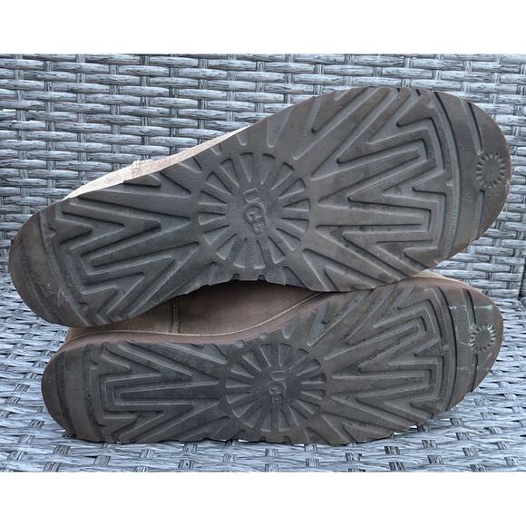 UGG Women's Classic Femme Mini Wedge Booties Size 41/US 11 in Tan Suede - Picture 7 of 7